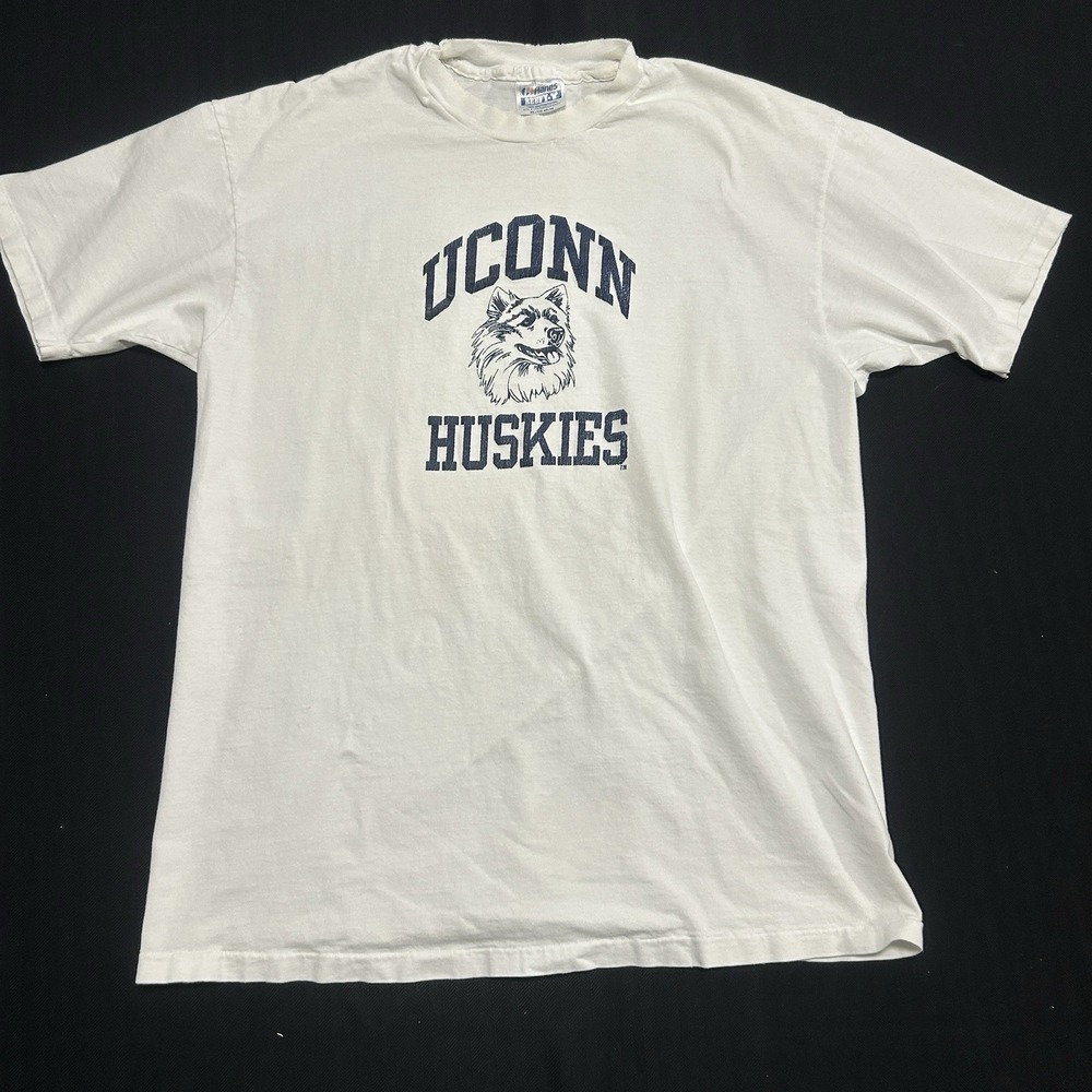 Vintage Hanes Beefy UConn Huskies T-shirt 90s White XL Graphic Tee Mens
